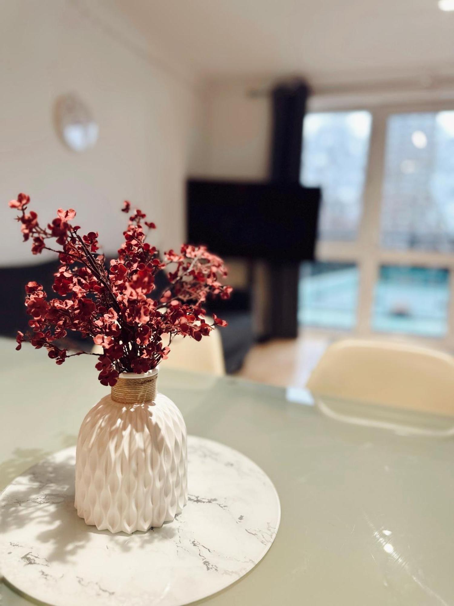 En-Suite Room 5Mins From Tower Bridge Londen Buitenkant foto